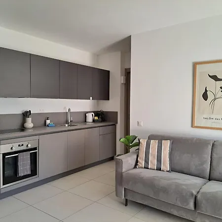 Urban Residence By Quokka 360 - Modern Apartments In Lugano Exterior photo